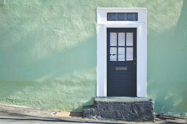 Apertura di una porta in un muro condominiale